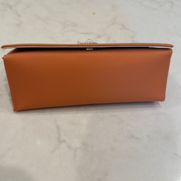 Tory Burch Orange Sunglasses Case Gold Logo NWOT - Picture 3 of 7